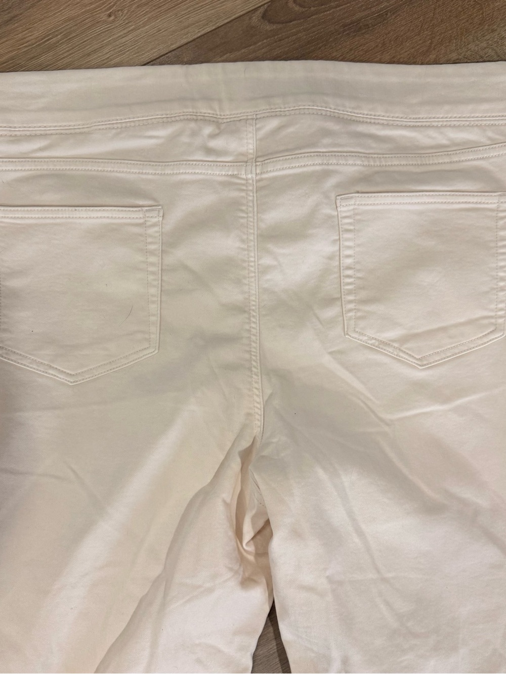 Denim & Co. White Pull-On Cropped Jeans - Women’s XL - Picture 4 of 4